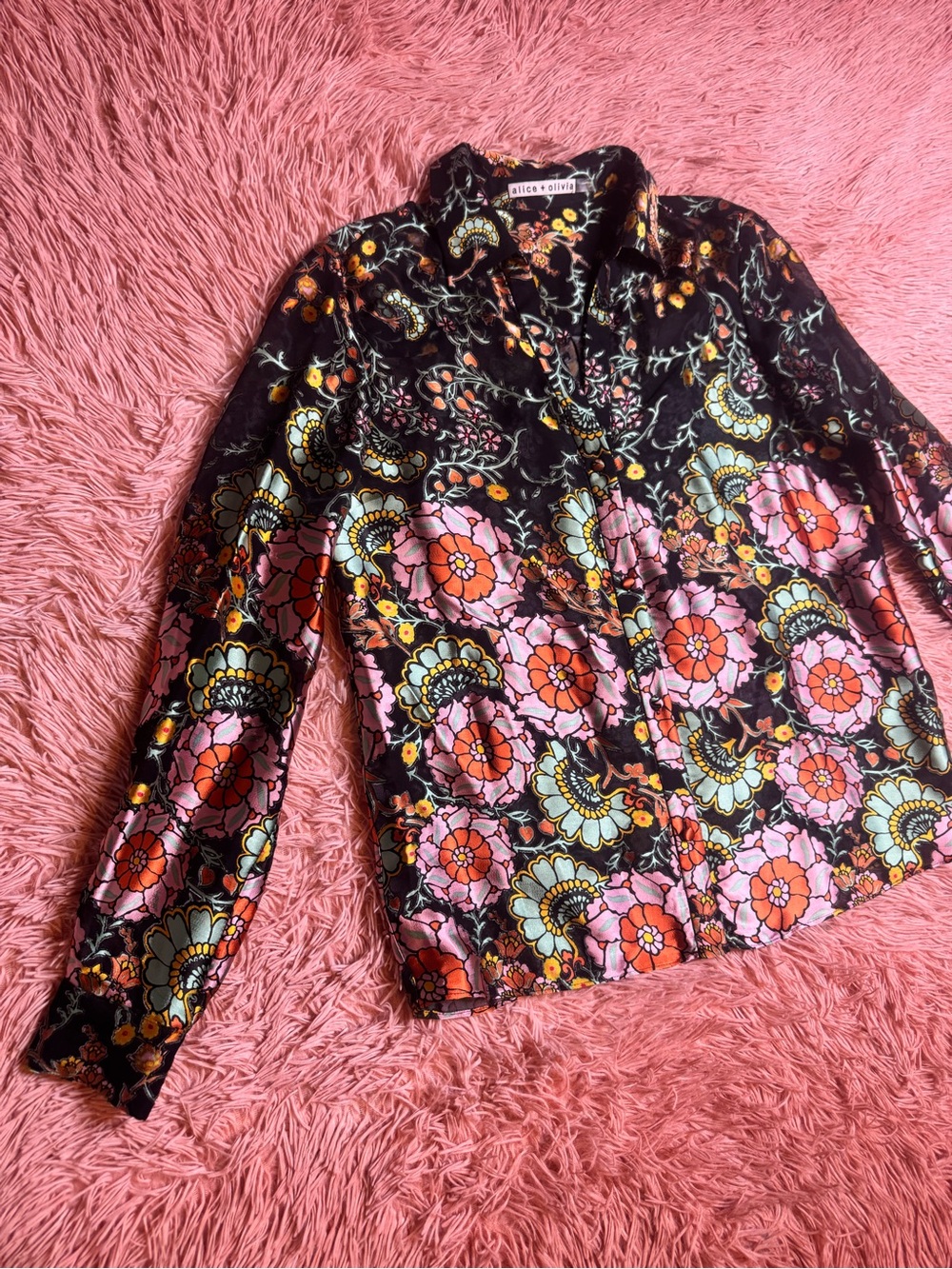 Alice + Olivia Floral Silk Button Up Long Sleeve Blouse. Size S
